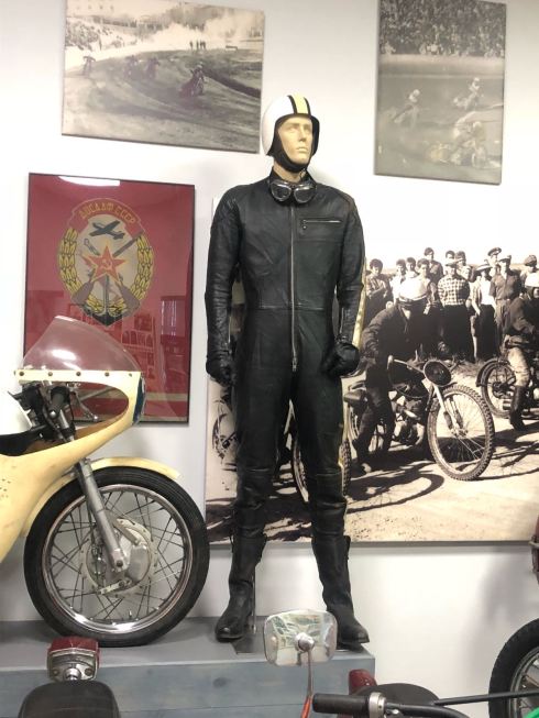 PHOTO-2018-06-10-04-41-08