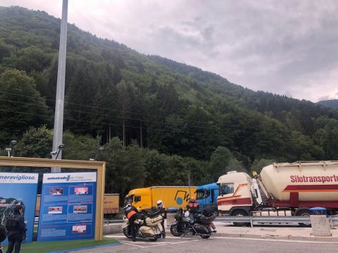 PHOTO-2018-09-07-08-52-23 2