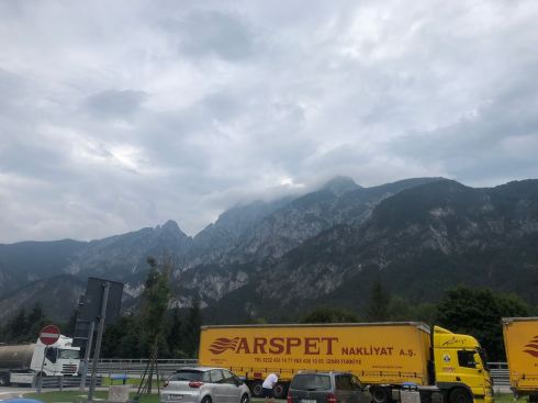 PHOTO-2018-09-07-08-52-23