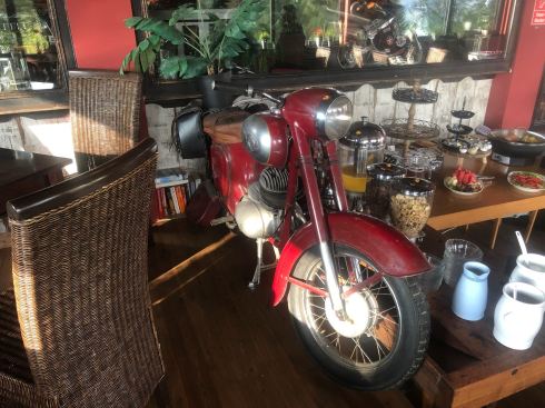 PHOTO-2018-09-07-08-52-30